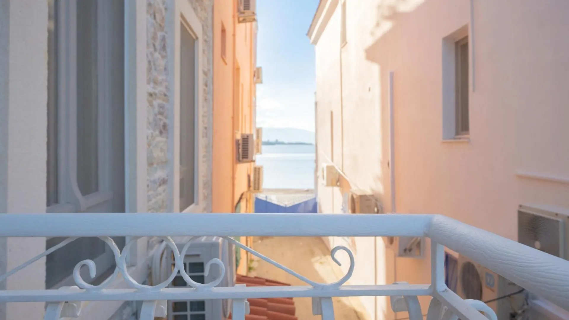 Miniq Homes 101 - Phokaia Stone House With Sea View Foca